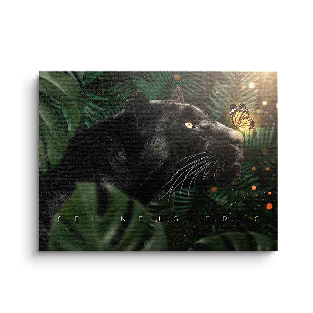 Tablou canvas panteră neagră cu fluture – decor dormitor exotic